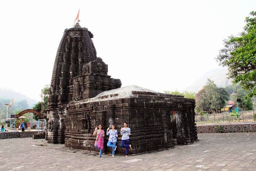 Ratangad trek base Amruteshwar Temple